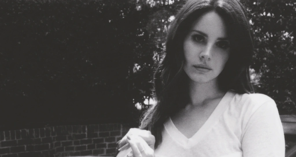 lana_del_rey_-_ultraviolence_album_12 class="wp-image-34666" 