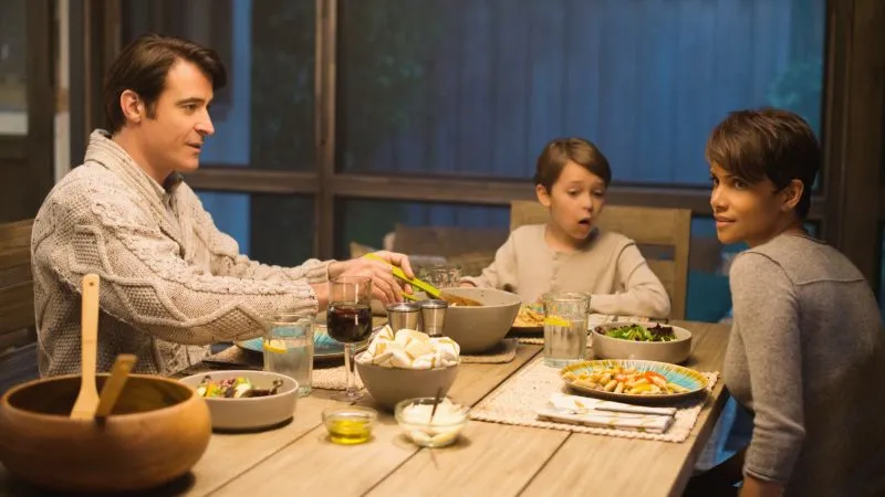 extant recenzja