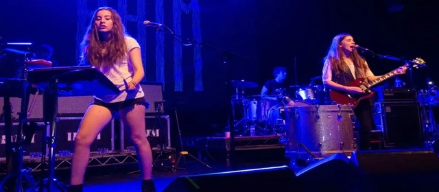 Haim i Calvin Harris łączą siły. Posłuchajcie niesamowicie dobrego singla „Pray To God”