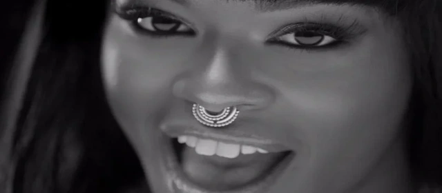 Azealia Bnaks oferuje 10 tys. dolarów za remix &#8222;Chasing Time&#8221;. Ktoś chętny?