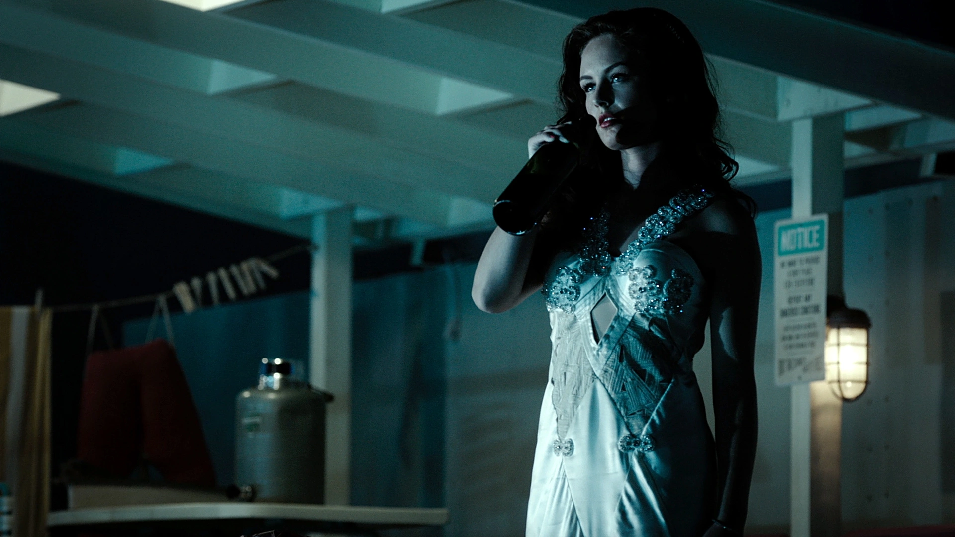 https://ocs-pl.oktawave.com/v1/AUTH_2887234e-384a-4873-8bc5-405211db13a2/splay/2014/12/ascension-syfy-2.jpg