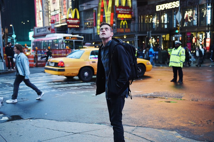 mr. robot 6 class="wp-image-51991" 