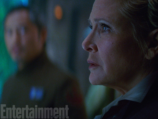 17-new-photos-show-off-more-star-wars-the-force-awakens-awesomeness2 (1)