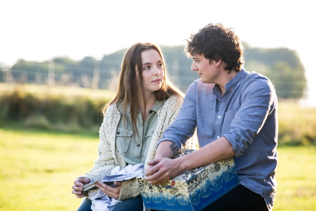Programme Name: Thirteen - TX: n/a - Episode: n/a (No. 2) - Picture Shows: Ivy Moxam (JODIE COMER), Tim (ANEURIN BARNARD) - (C) BBC - Photographer: Sophie Mutevelian class="wp-image-61689"