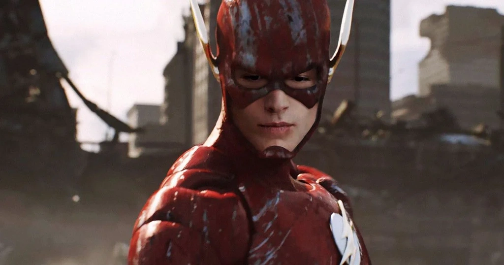 flash ezra miller class="wp-image-72652"