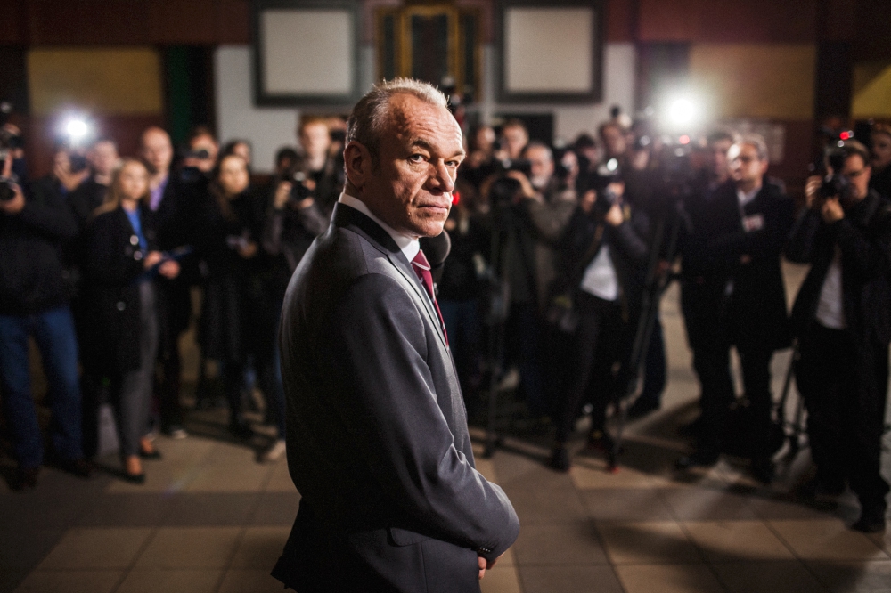 "Pakt" - odcinek trzeci. Intryga się zagęszcza, pytania się mnożą