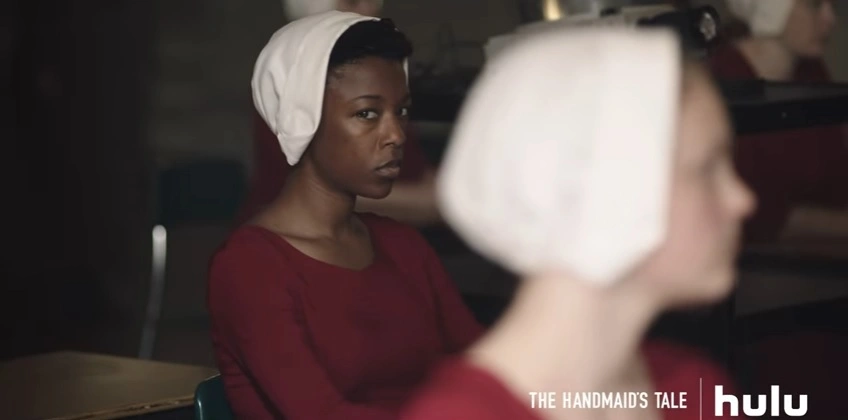 the-handmaids-tale-zapowiedz class="wp-image-78018"