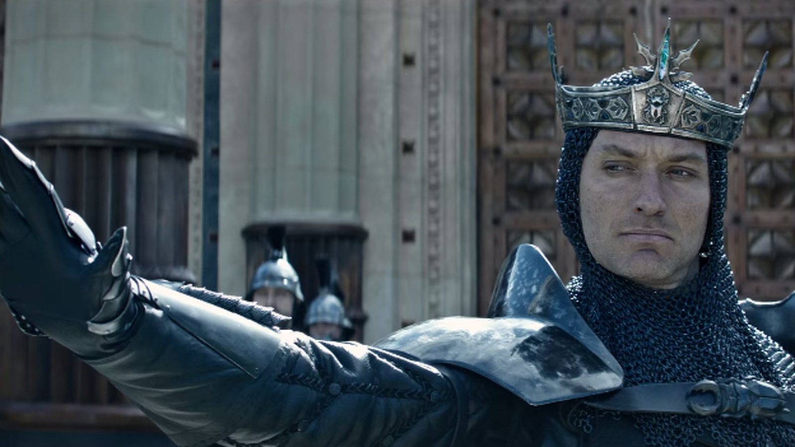 Zwiastun filmu King Arthur: Legend of the Sword jest fatalny