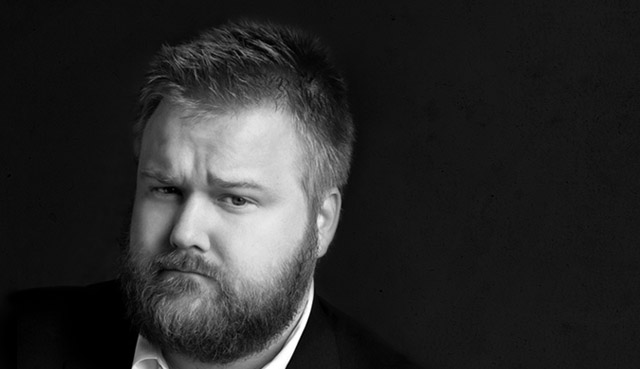 Robert Kirkman - twórca Outcast class="wp-image-82213" 