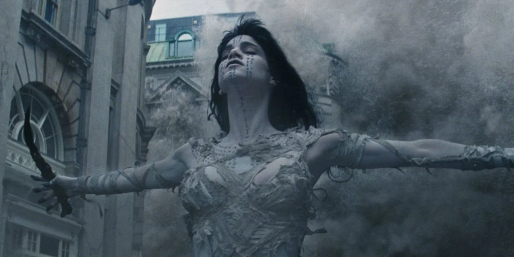 Prawie jak Rihanna, czyli Sofia Boutella jako Mumia
