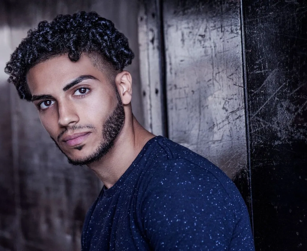Oto filmowy Aladyn - Mena Massoud