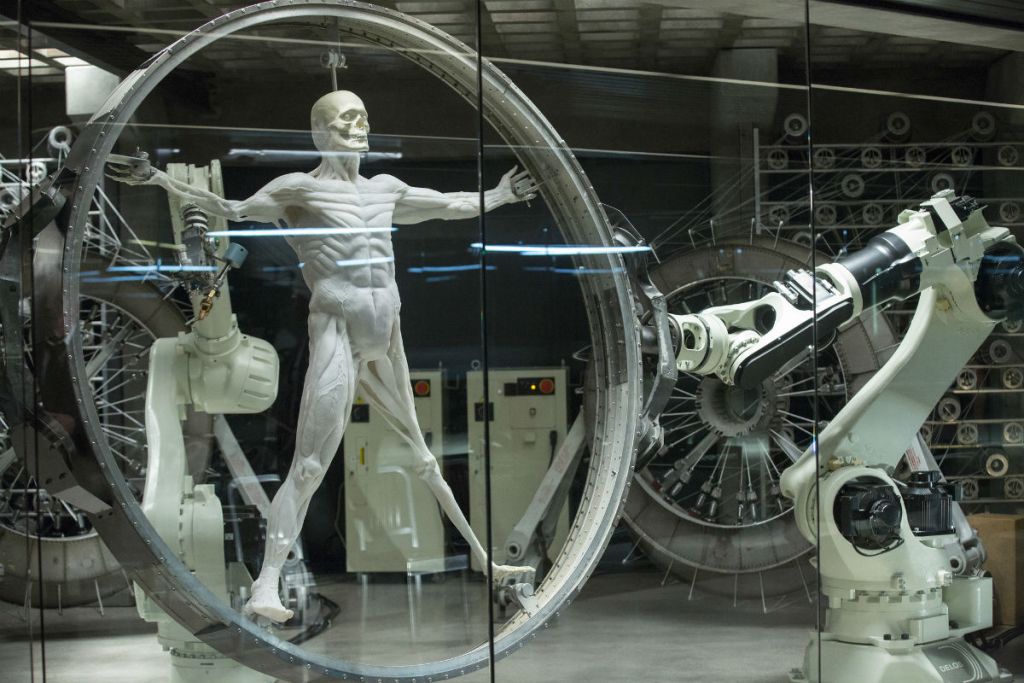 Westworld class="wp-image-90510" 