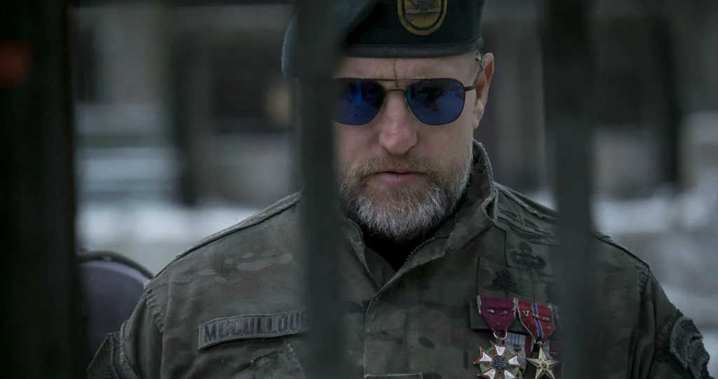 Woody Harrelson jako Pułkownik - kadr z filmu Wojna o Planetę Małp