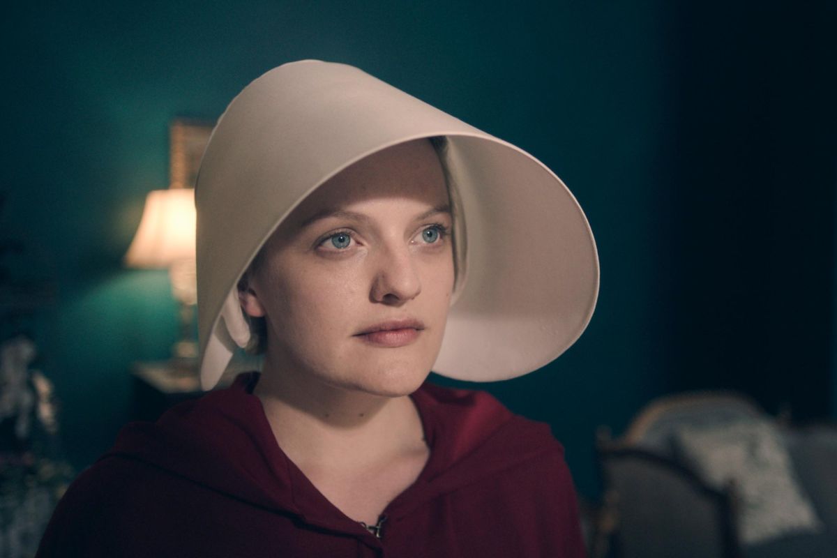 elizabeth moss handaids tale