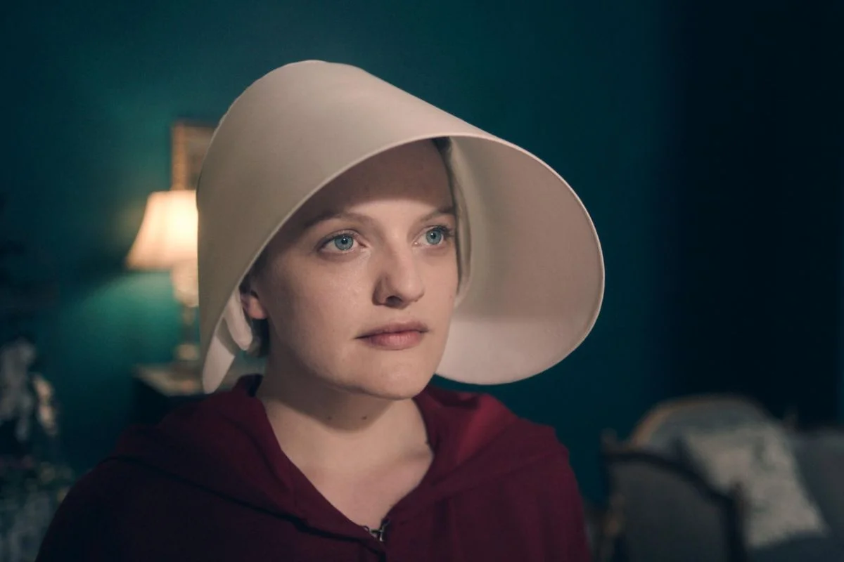 elizabeth moss handaids tale