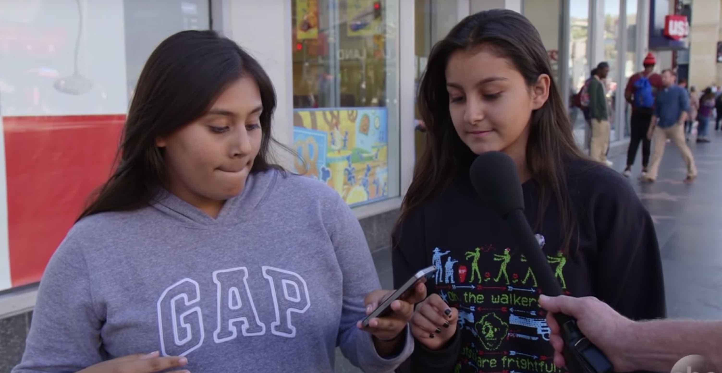 Jimmy Kimmel wyśmiewa wyznawców Apple, pytając ich o iPhone'a X