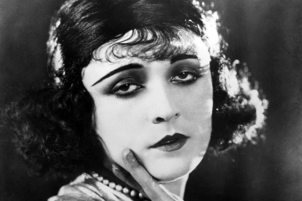 pola negri