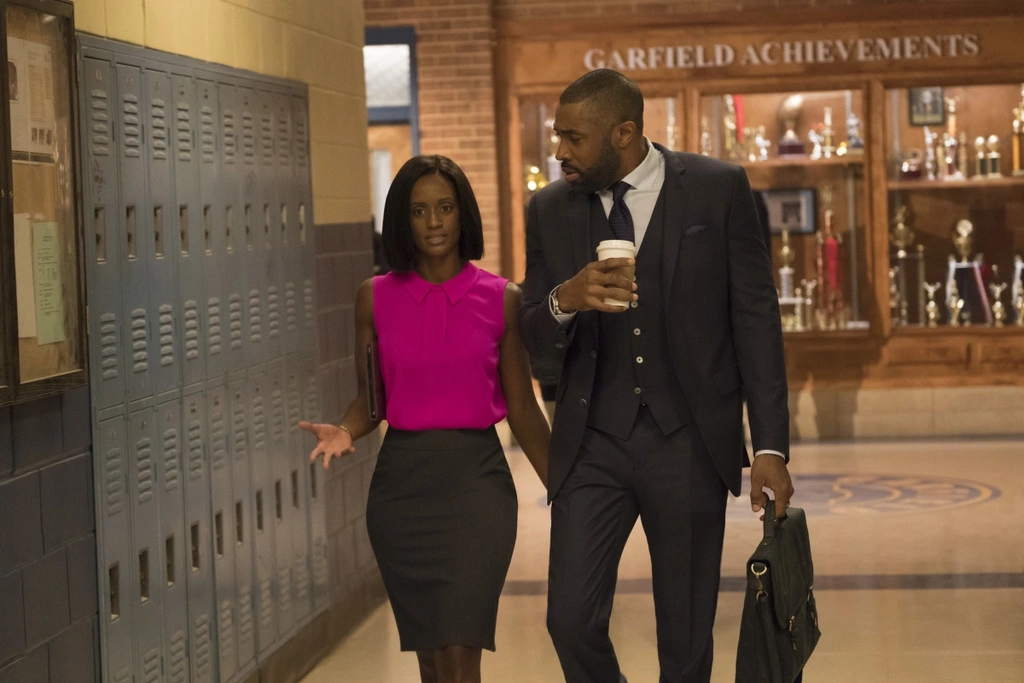 black lightning serial netflix cw dc recenzja 6 class="wp-image-125782"