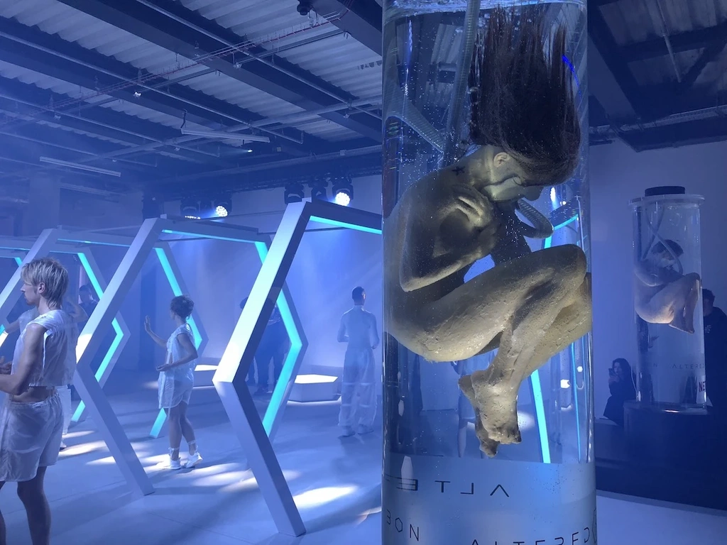 pawilon altered carbon relacja otwarcie warszawa netflix 10 class="wp-image-130693"