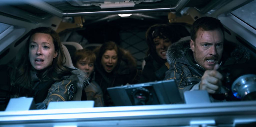 zagubieni w kosmosie netflix originals lost in space 2018 reboot serial 9 class="wp-image-139819" 