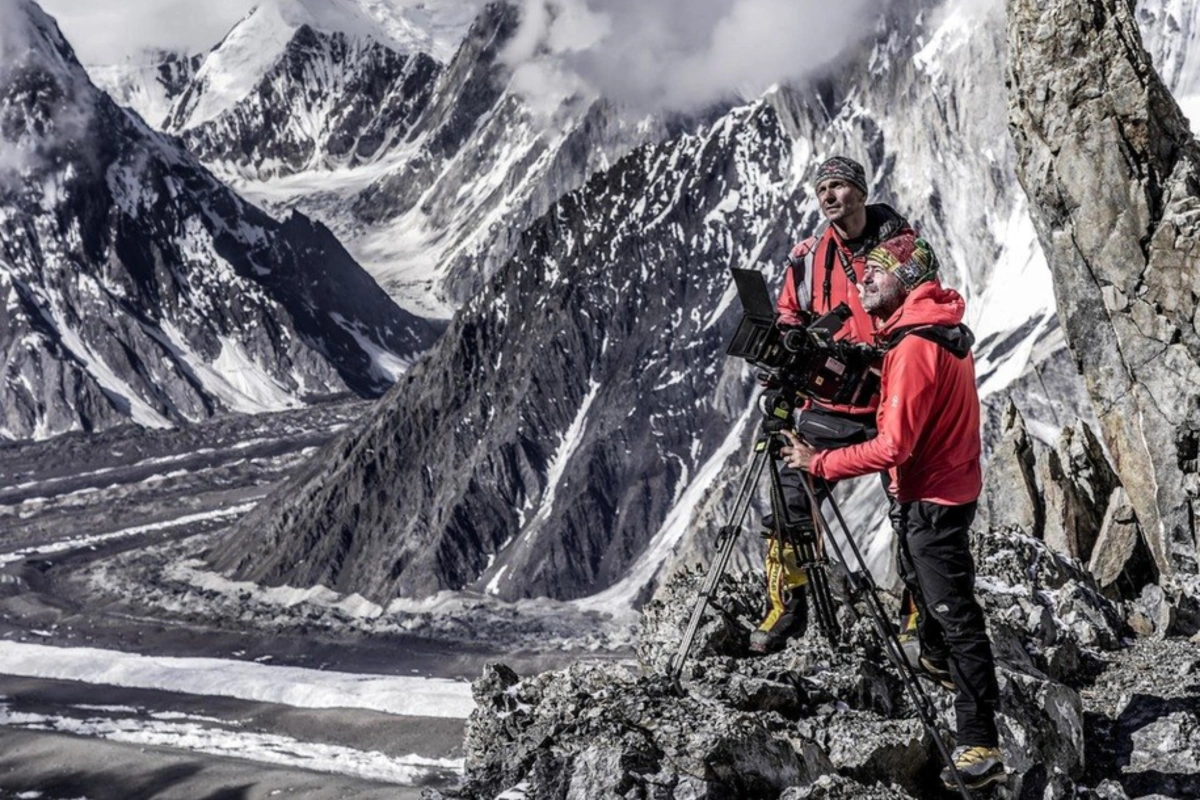 broad peak