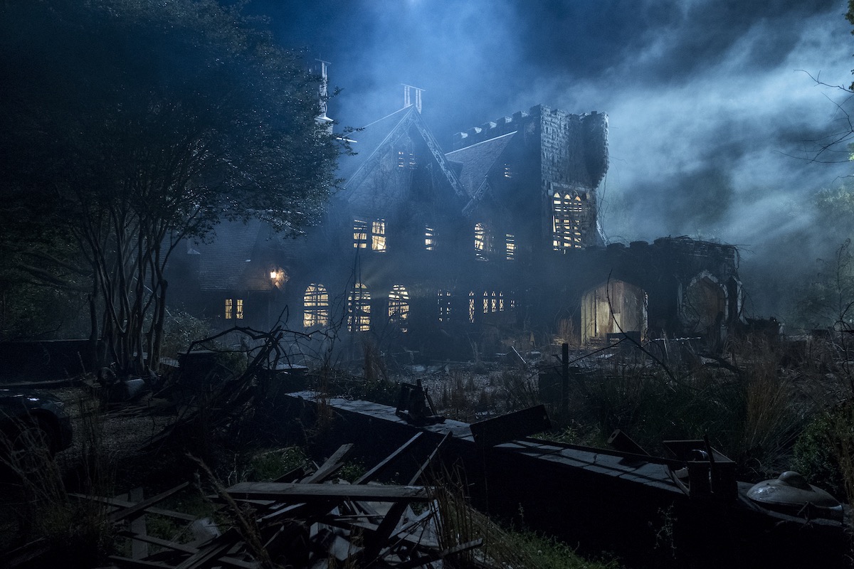 nawiedzony dom na wzgórzu netflix recenzja the haunting of hill house class="wp-image-210335" 