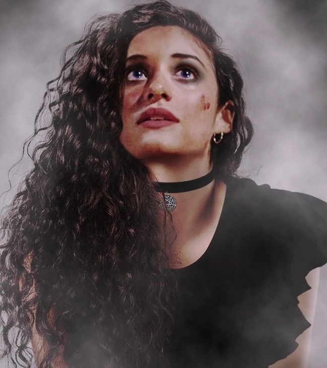 Anya Chalotra yennefer class="wp-image-214514" 