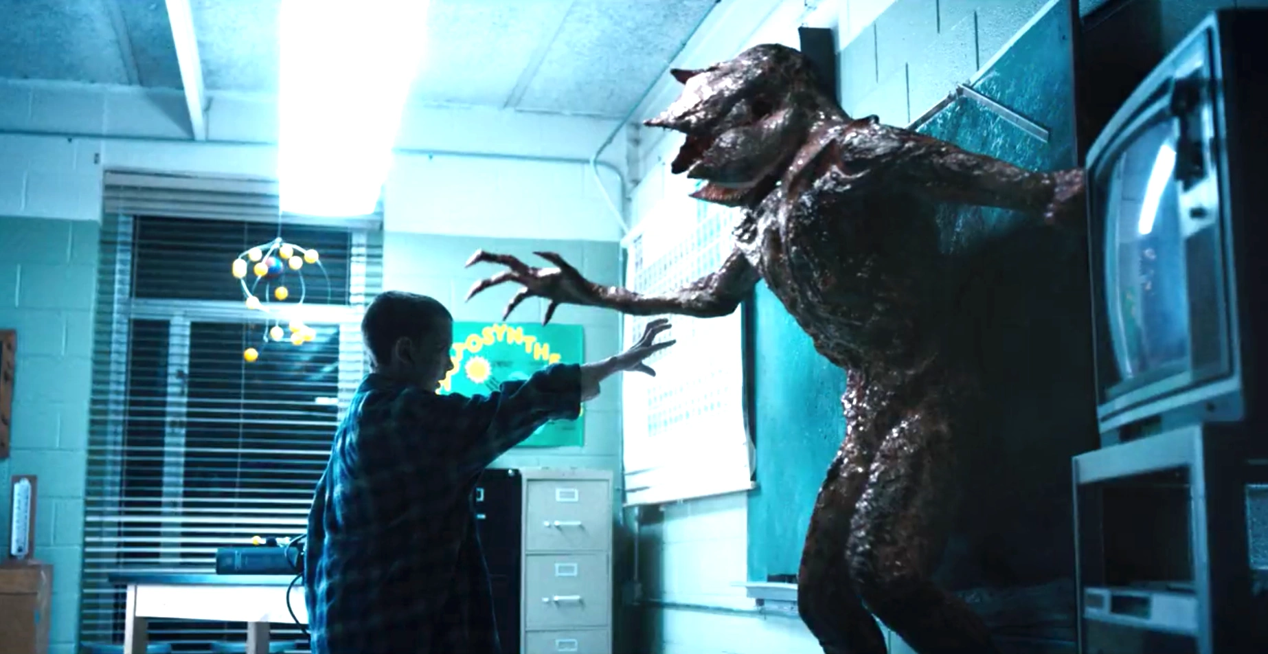 stranger things demogorgon 3 sezon class="wp-image-219746" 
