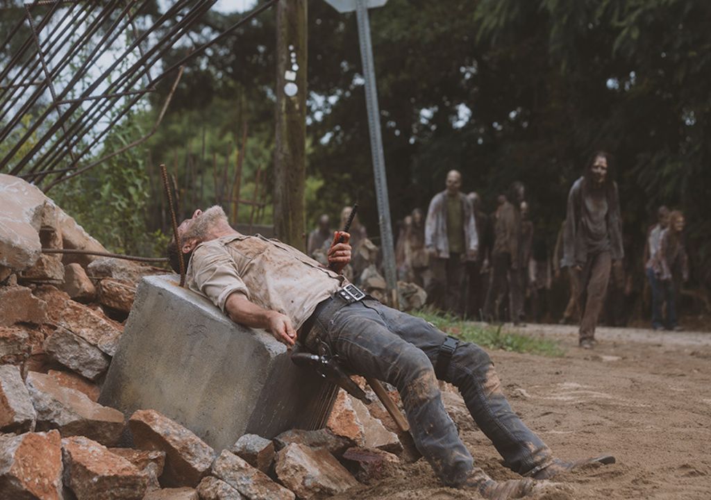 the walking dead rick grimes andrew lincoln class="wp-image-219380" 