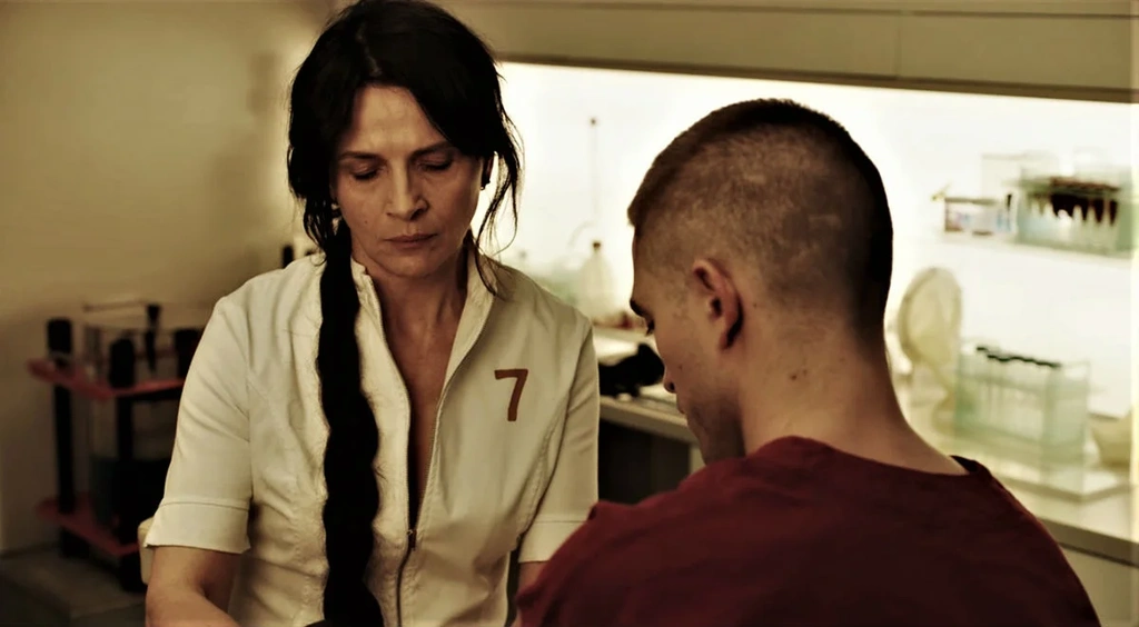 High Life Claire Denis
