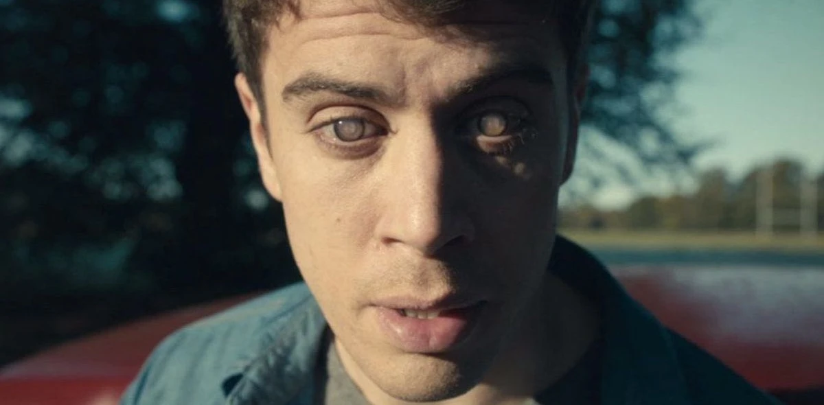 Black Mirror Czarne Lustro Cała twoja historia 
