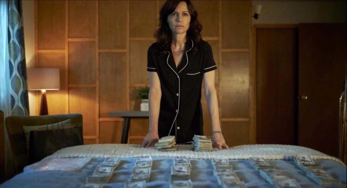 Jett - Carla Gugino