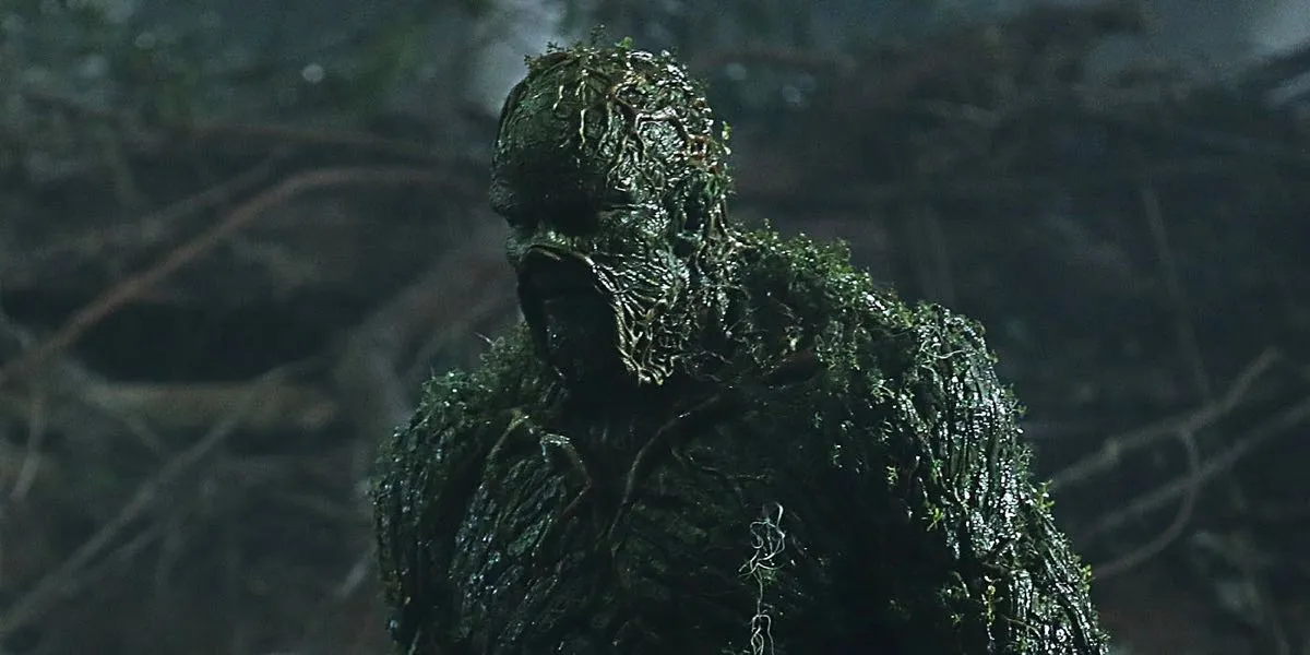 kadr z serialu The Swamp Thing, skasowanego przez DC Ubiverse po jednym odcinku class="wp-image-292577"