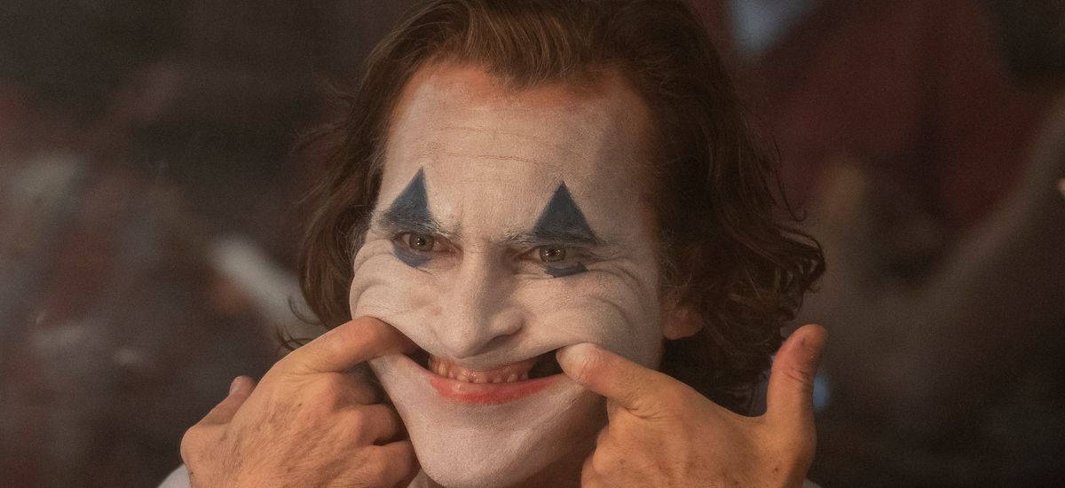 joker film joaquin phoenix class="wp-image-328910" 