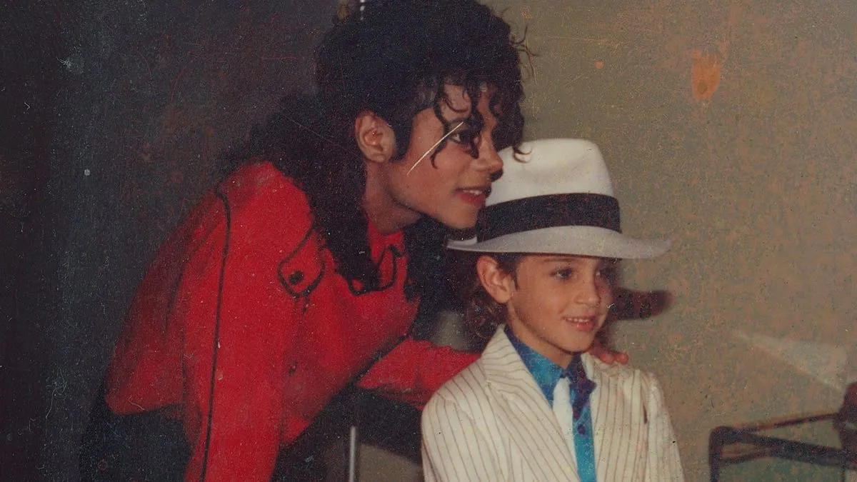 Leaving Neverland - kadr z filmu class="wp-image-349114" 
