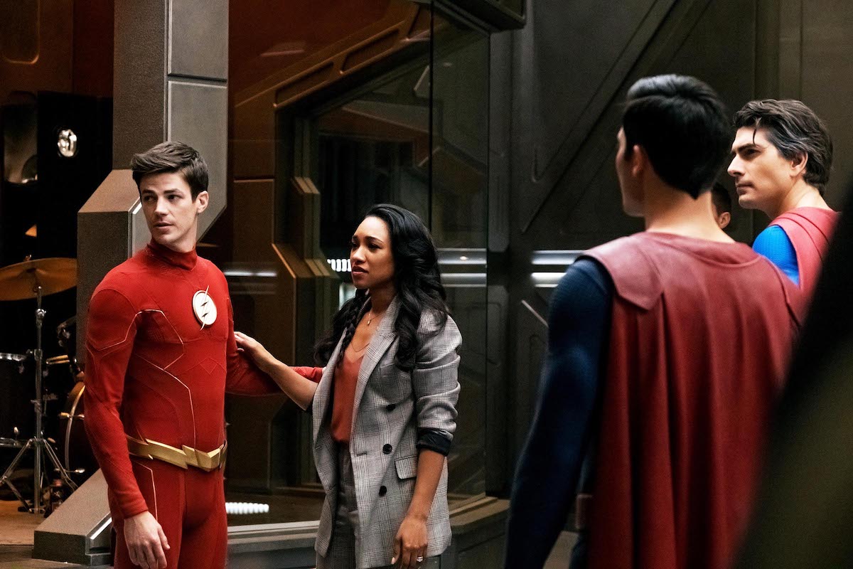 crisis on infinite earths arrowverse class="wp-image-354613" 