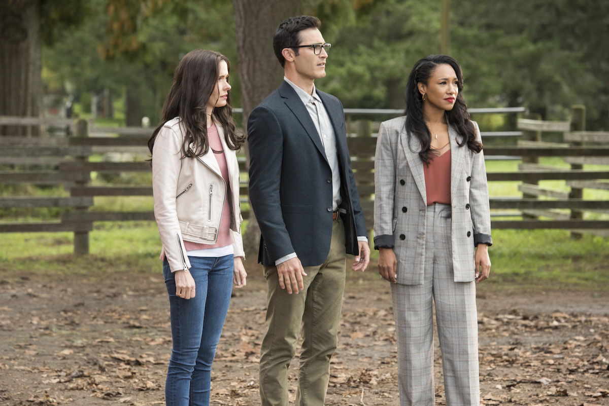 crisis on infinite earths arrowverse class="wp-image-354616" 