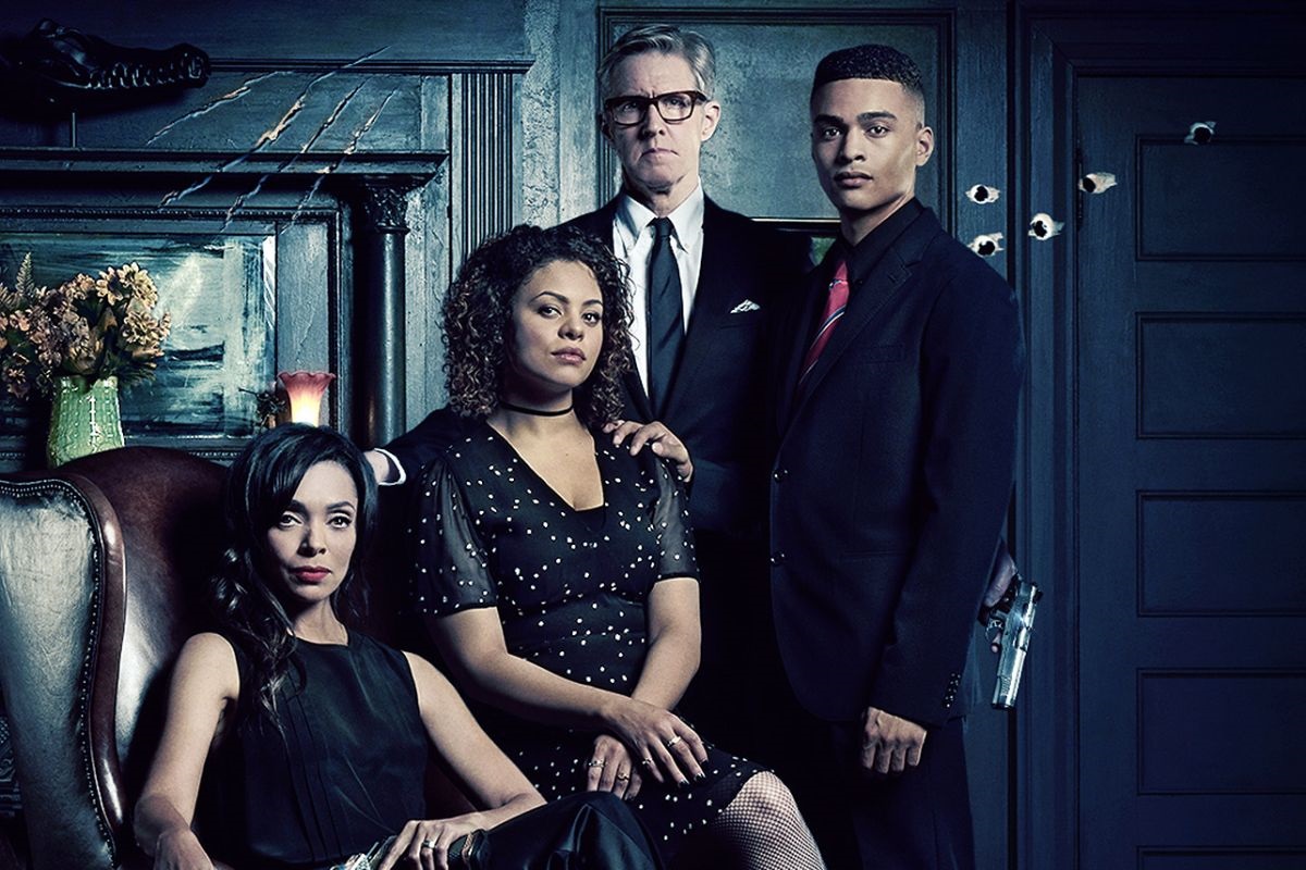 october faction netflix class="wp-image-368673" 