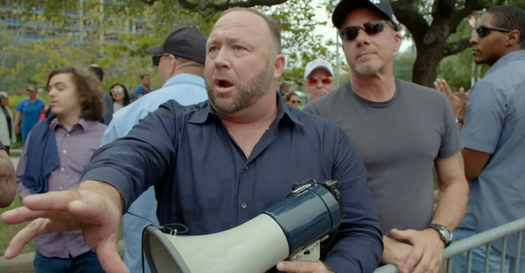 postprawda film hbo alex jones