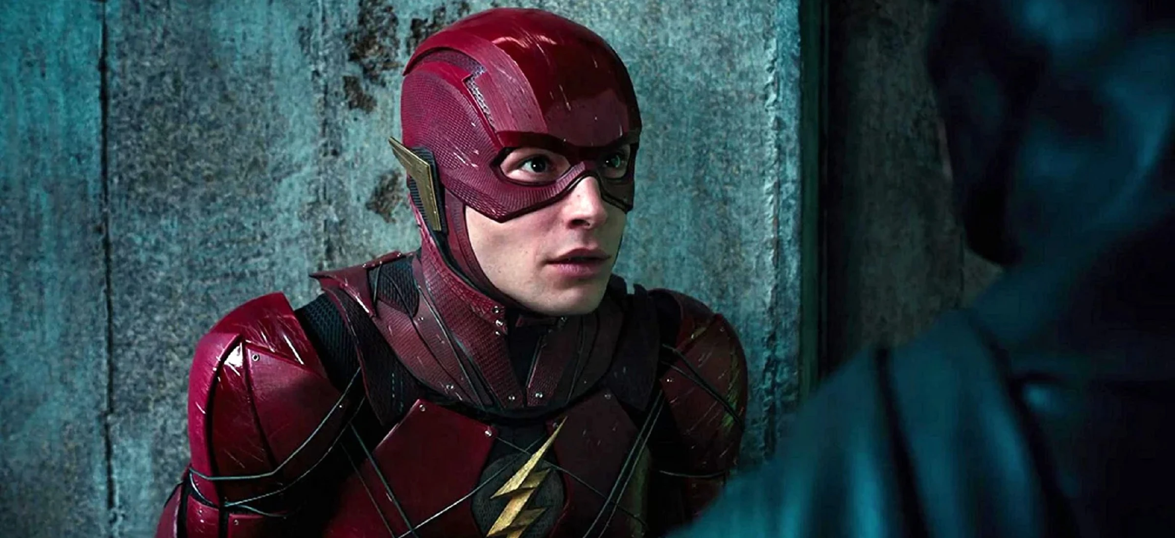 Ezra Miller dusił kobietę na ulicy. Grozi mu usunięcie z nowych filmów