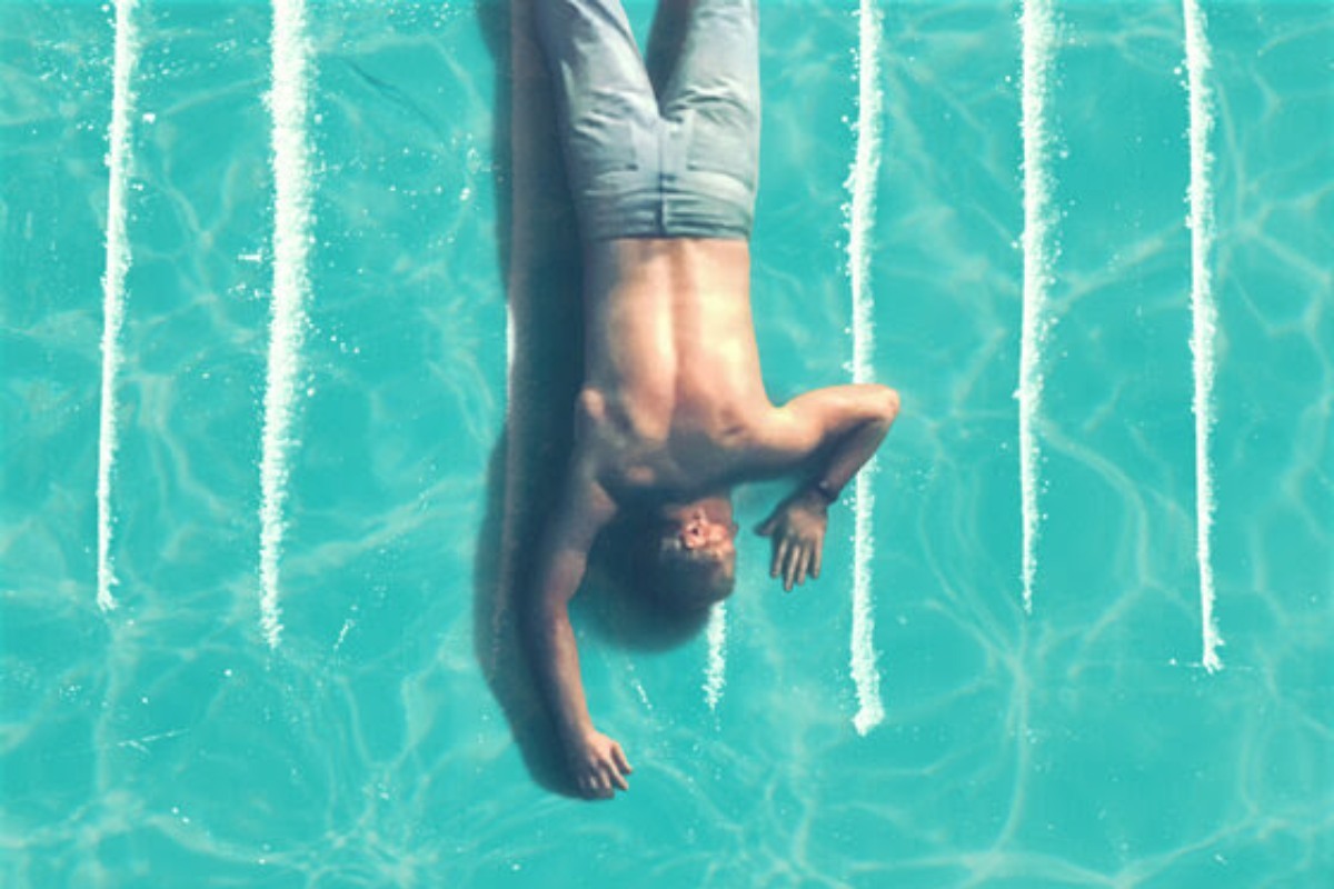 white lines netflix premiery vod weekend