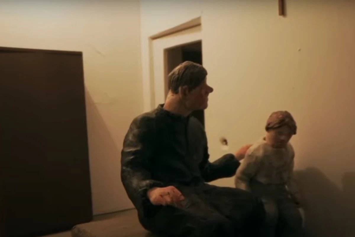 Zwiastun Zabawy w chowanego - kontynuacji Tylko nie mów nikomu