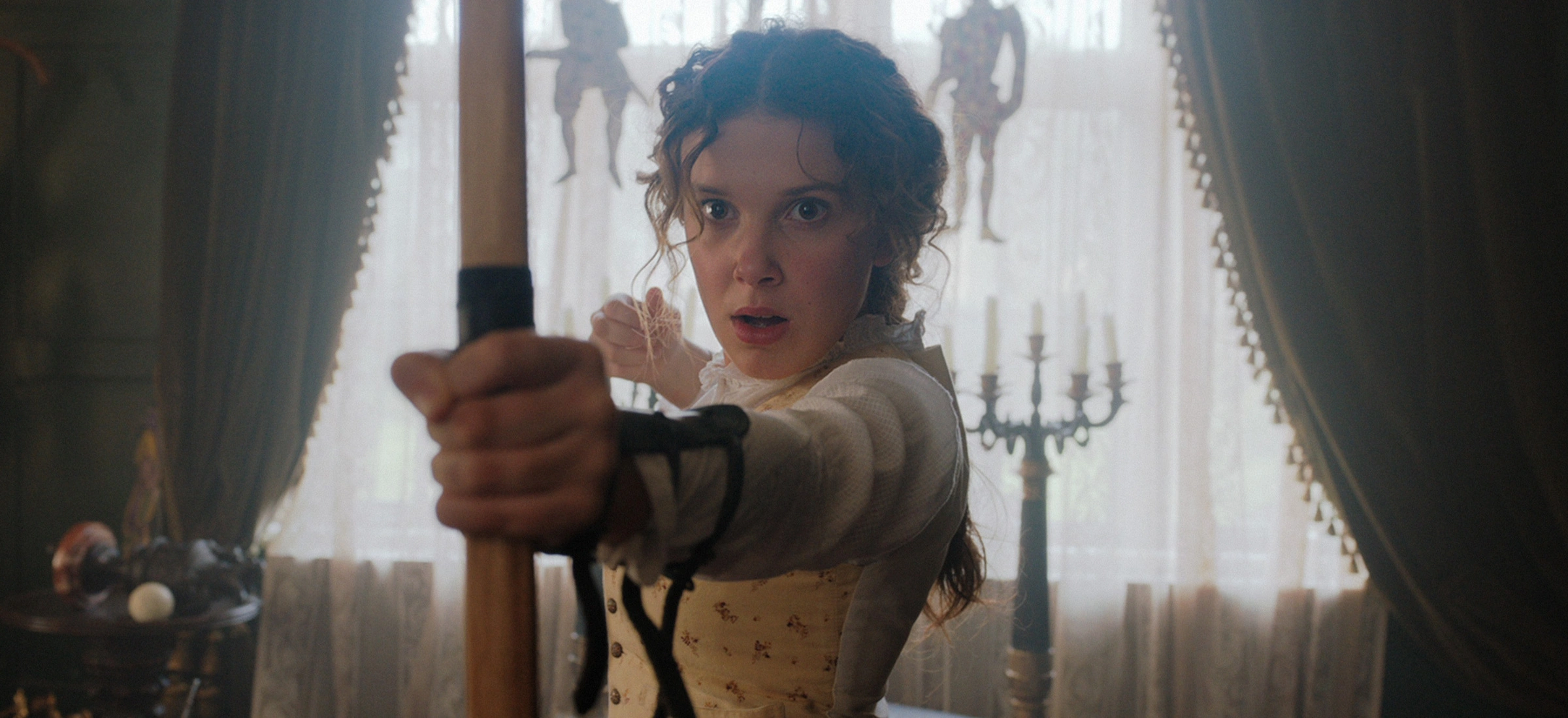 enola holmes netflix premiera cavill bonham-carter bobby brown
