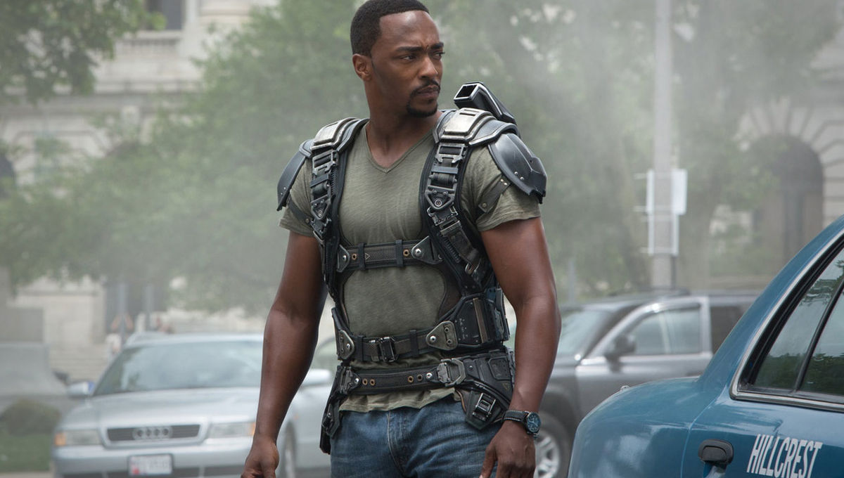 anthony mackie falcon class="wp-image-418378" 