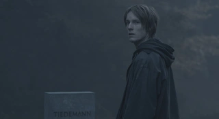 „Dark” to jeden z najtrudniejszych i chyba najambitniejszy serial Netfliksa – recenzja spoilerowa