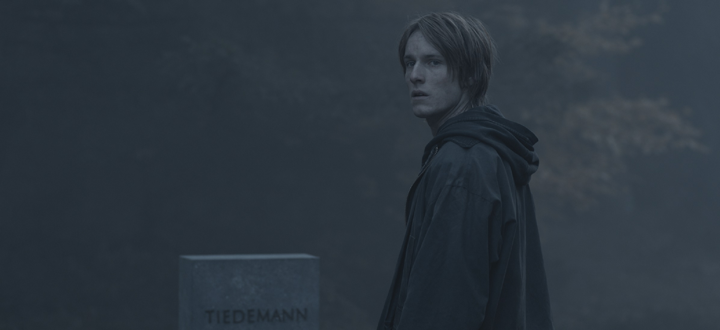 Dark to jeden z najlepszych seriali Netflix. Recenzja 3. sezonu