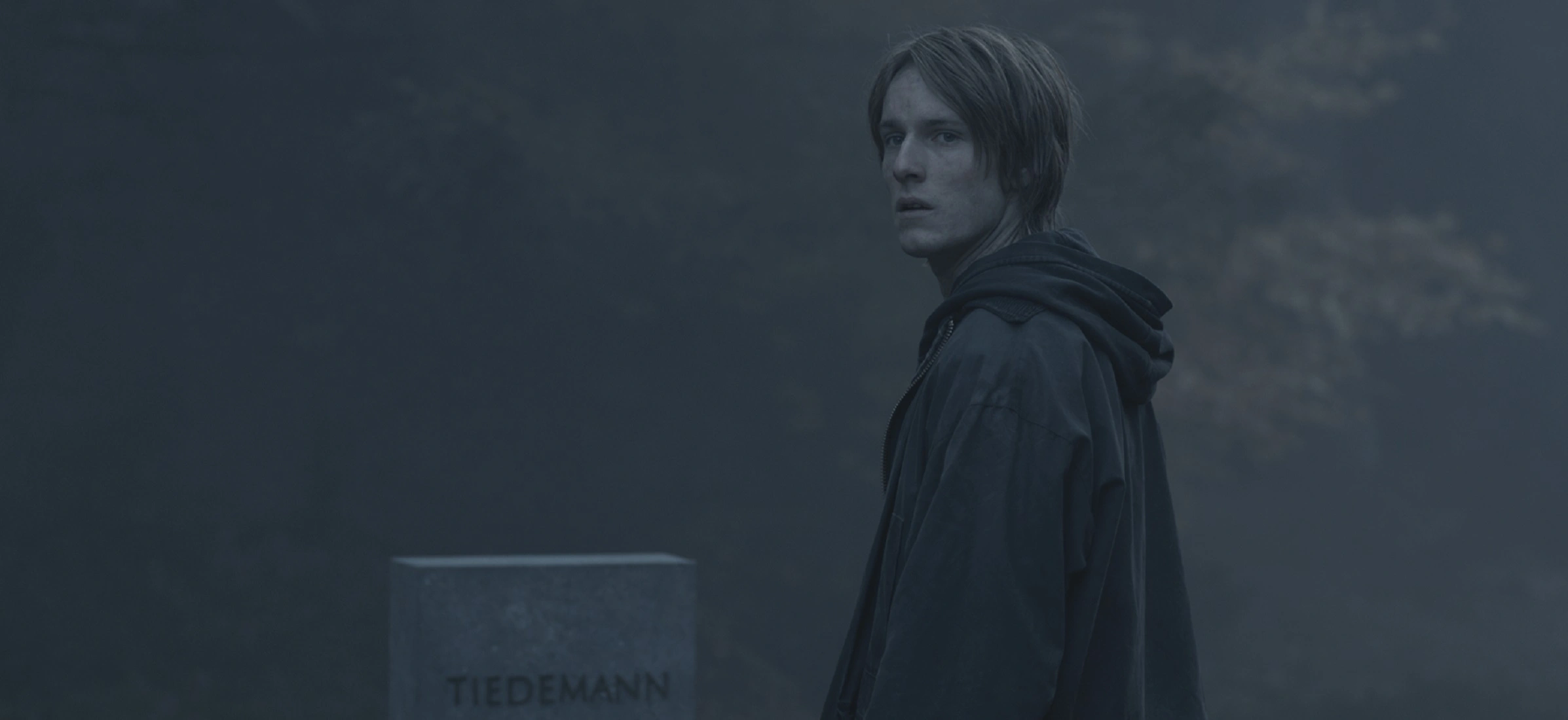 Dark to jeden z najlepszych seriali Netflix. Recenzja 3. sezonu