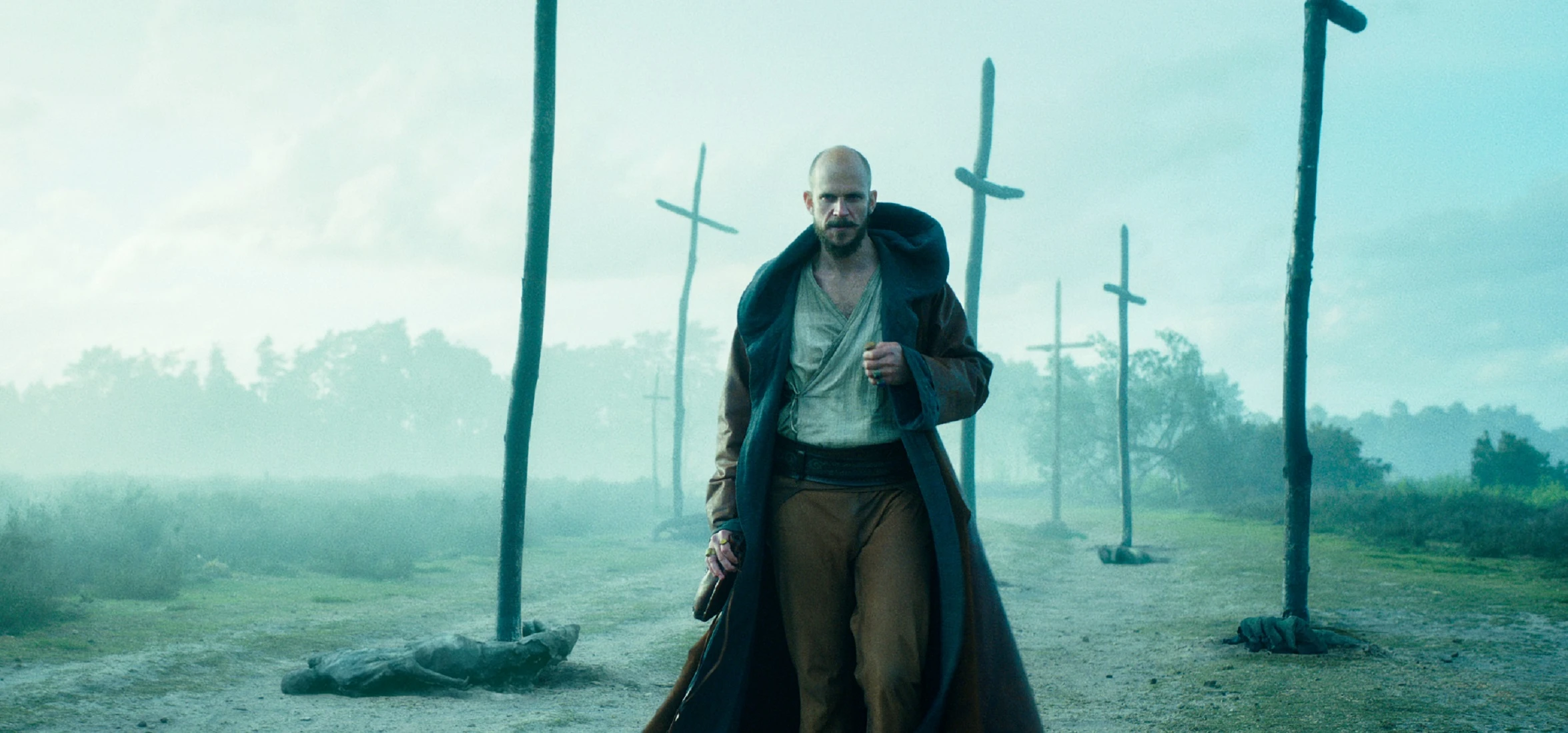 Gustaf Skarsgard (Floki z Wikingów) gra Merlina serialu Netflix - wywiad