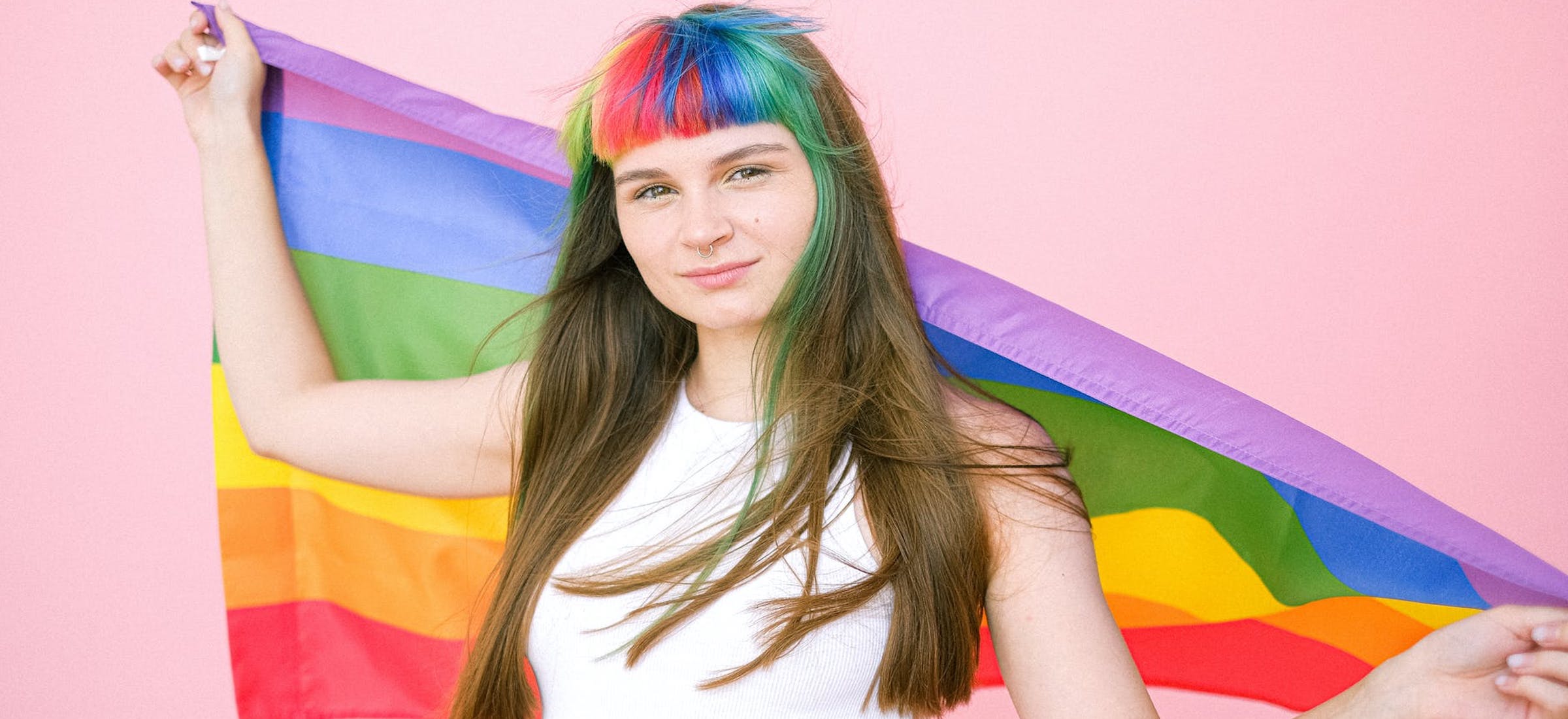 lgbt miesiac dumy teczowe logo analiza