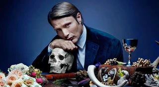 Mads Mikkelsen o mały włos nie zagrałby Hannibala Lectera, bo telewizja wolała... Hugh Granta